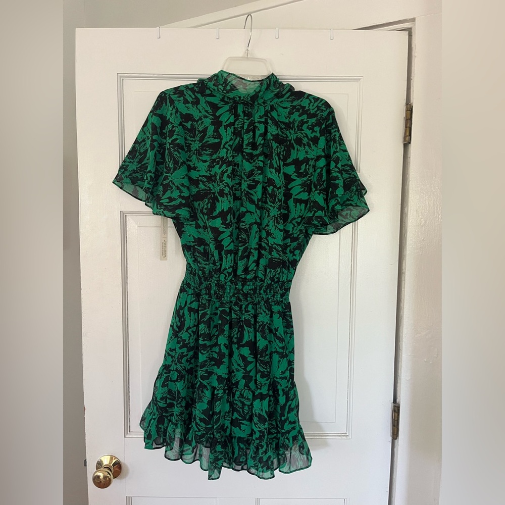 Misa Saffie Dress in Emerald Abstract - Picture 6 of 10